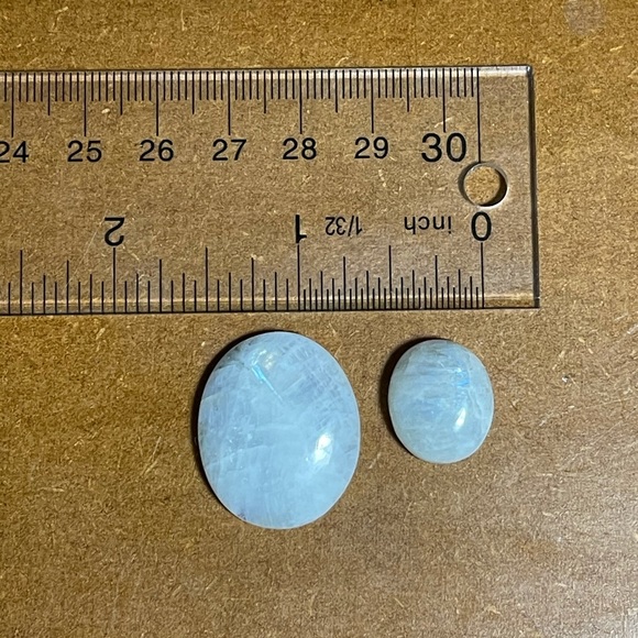 Two Rainbow Moonstone Cabochons - Picture 2 of 13